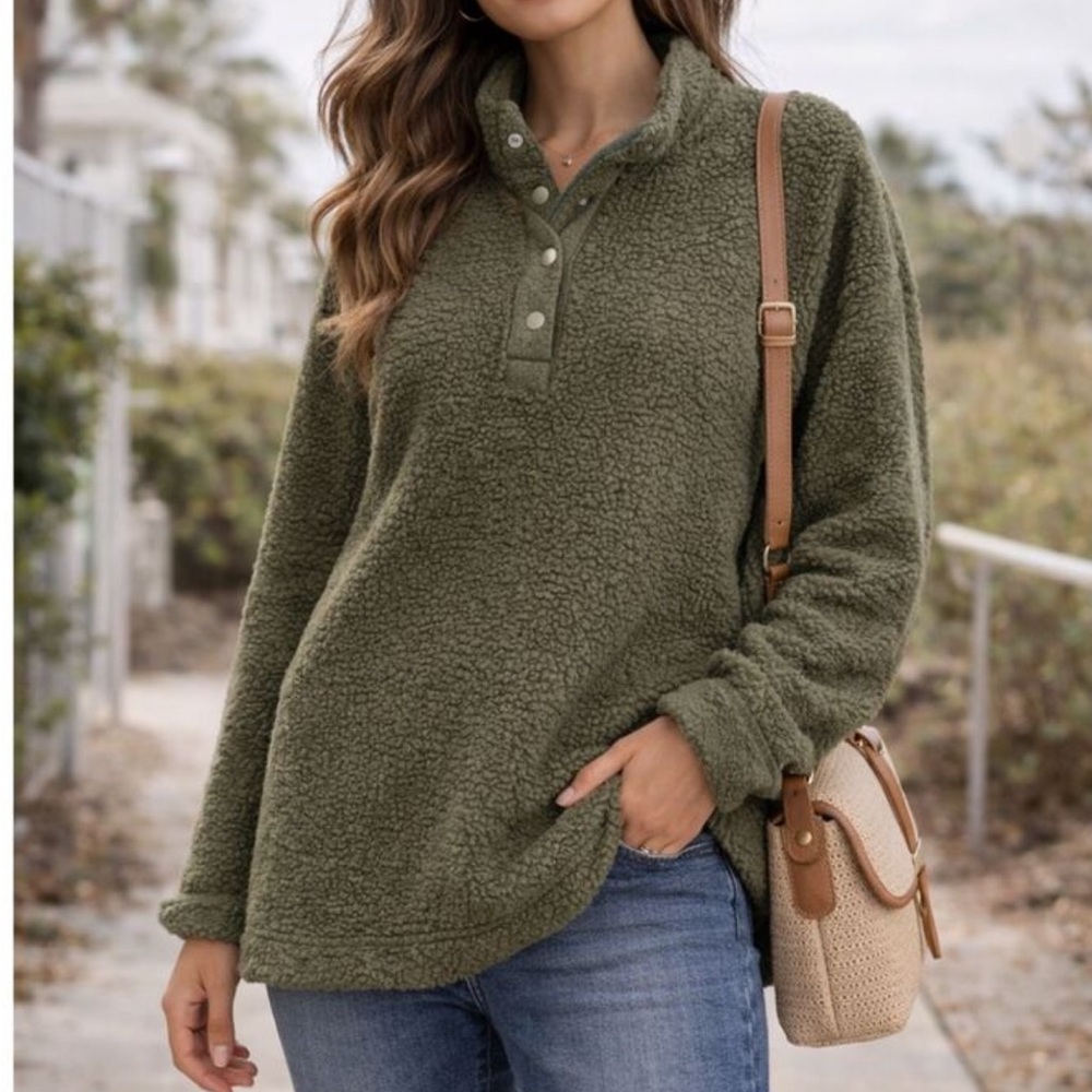 Aerie Olive Sherpa Pullover - Picture 1 of 5